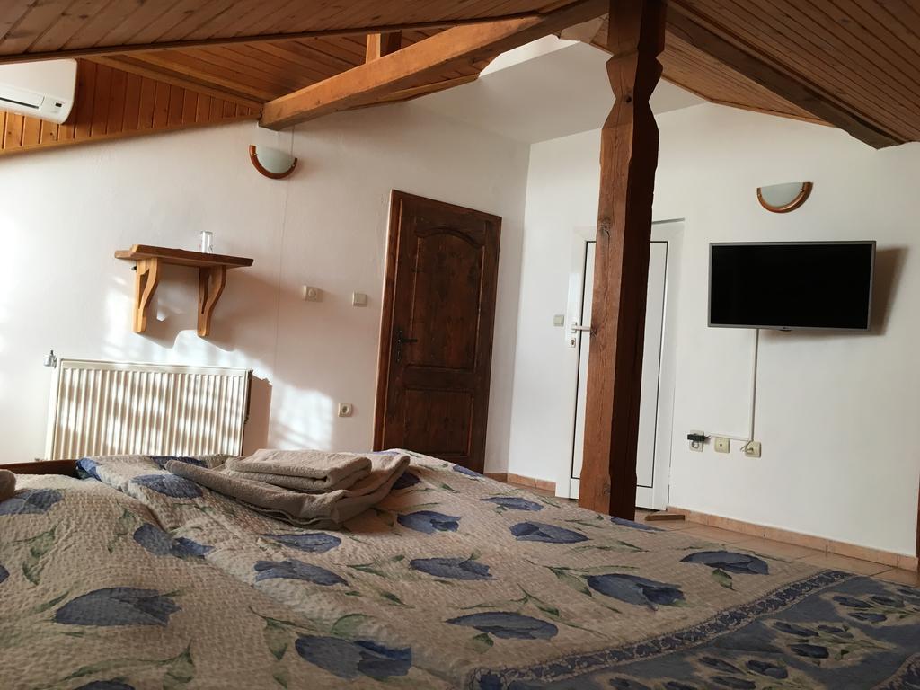 Hotel Pri Chakara Arbanasi Ngoại thất bức ảnh