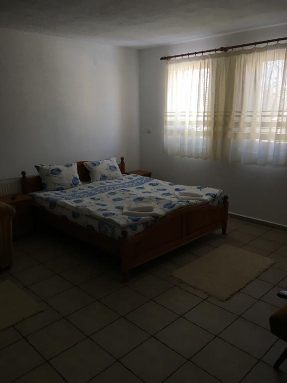 Hotel Pri Chakara Arbanasi Ngoại thất bức ảnh